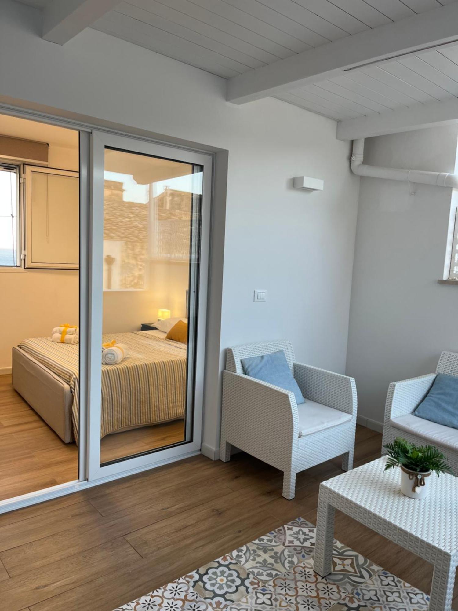 Home Holiday Kalanto Кастелламмаре-дель-Голфо Экстерьер фото